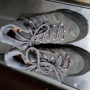 Merrell size 8 ladies hiking shoes
